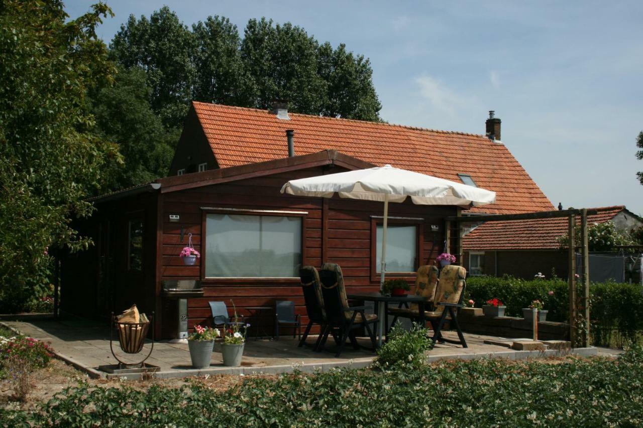 Bie Oans Oefje Villa Lewedorp ภายนอก รูปภาพ